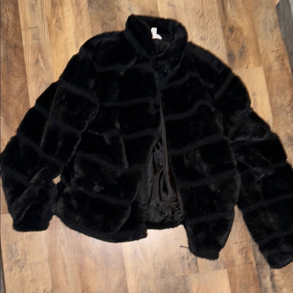 Time and Tru Black Teddy Jacket Plush Faux Fur Bomber